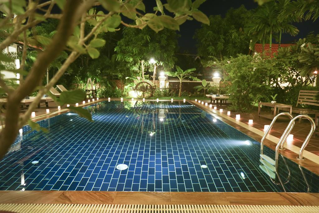 Kiri Boutique Hotel Siem Reap Bagian luar foto