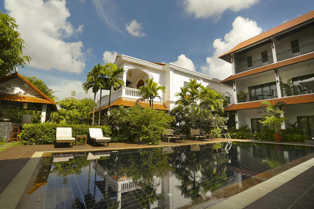 Kiri Boutique Hotel Siem Reap Bagian luar foto