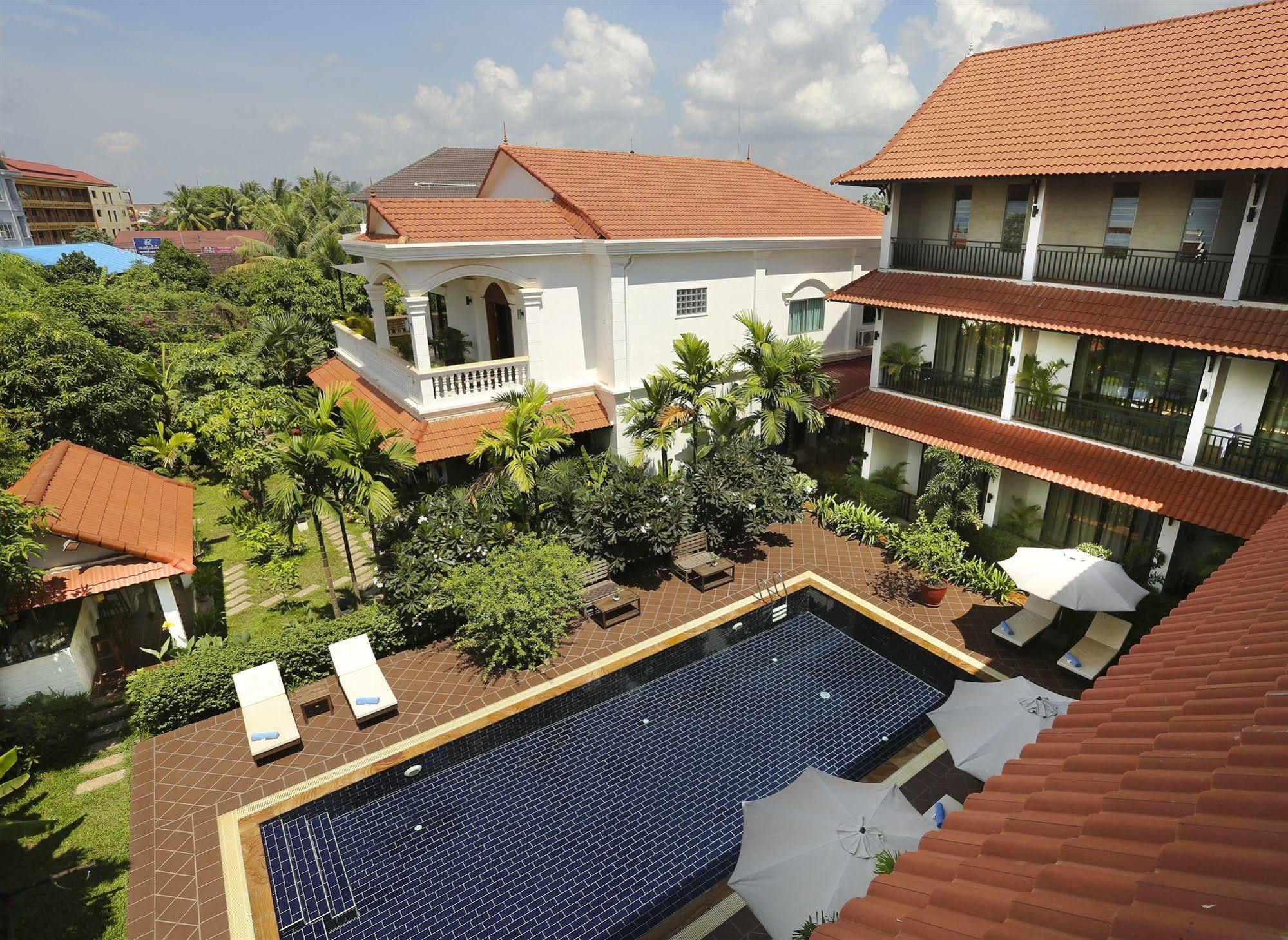 Kiri Boutique Hotel Siem Reap Bagian luar foto